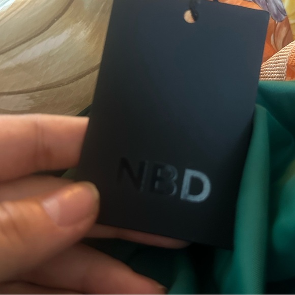 NWT NBD Elektra Gown in Emerald Green - Picture 4 of 7